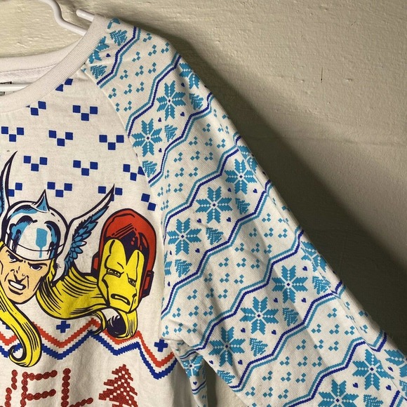 MARVEL COMICS Avengers Shirt Women Large Christmas Winter Thor Hulk Iron Man - Picture 3 of 9